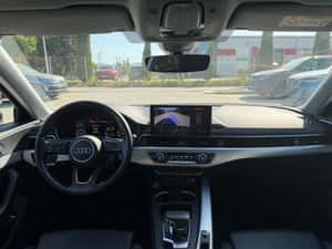 Audi A4 2.0 diesel Quattro Mild Hybrid 163cp — miniatura 6