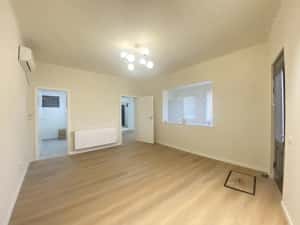 Oferta inchiriere spatiu comercial birouri, ultracentral Pitesti, renovat complet, 800 euro — miniatura 1