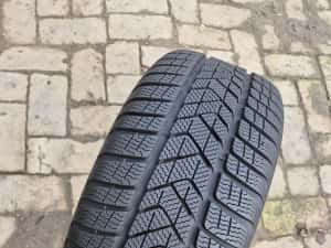 O bucată 225/50 R17 M+S iarnă - una Pirelli Bridgestone — miniatura 3