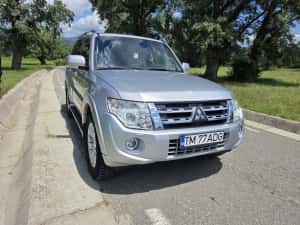Mitsubishi Pajero 2014 — miniatura 3