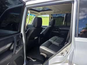 Mitsubishi Pajero 2014 — miniatura 7