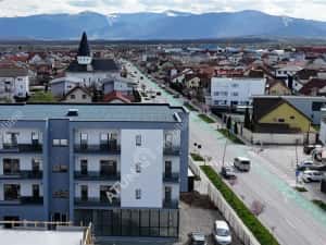 Apartament 2 camere la cheie loc parcare in zona Selimbar Pictor Brana — miniatura 6