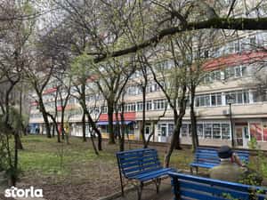 MUTARE RAPIDA! Apartament 3 camere decomandat, Sector 4, Stb,Parc — miniatura 5