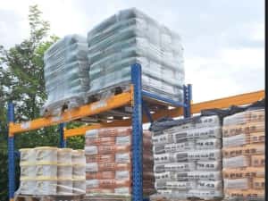 Rafturi metalice depozitare marfa stivuibile