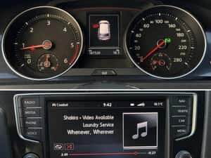 Volkswagen Golf 7 GTD DSG 2.0 TDI – Full Option — miniatura 5