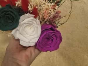 Lumanare botez cu flori naturale conservate — miniatura 2