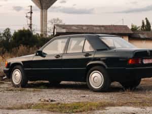 Mercedes Benz 190e — miniatura 4