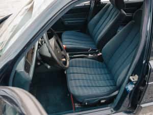 Mercedes Benz 190e — miniatura 6