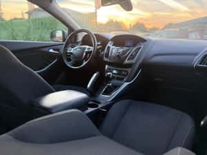 Ford Focus Manuală 120 HP Diesel — miniatura 6