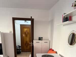 Inchiriez apartament cu doua camere doar pe termen lung !