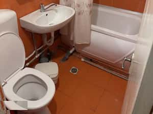 Inchiriez apartament cu doua camere doar pe termen lung ! — miniatura 3