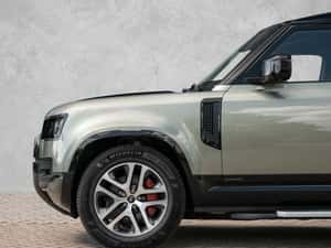 Land Rover Defender Automată 300 HP Diesel — miniatura 6