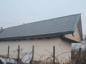 Executam acoperisuri complete sau partiale pentru case