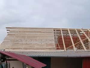 Executam acoperisuri complete sau partiale pentru case — miniatura 10