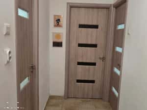 VITAN MALL-inchiriez garsoniera DECOMANDATA, 40mp, bloc 1990, 380euro — miniatura 3