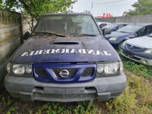 Broasca usa fata dreapta Nissan Terrano R20 — miniatura 7