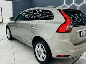 VOLVO XC-60 — miniatura 4