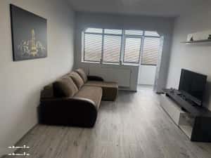 Inchiriere apartament 2 camere, Targoviste, micro 6, Sala Polivalenta — miniatura 3