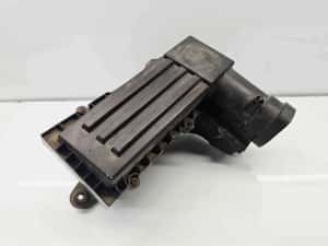 Carcasa filtru aer Volkswagen Passat B6 Variant (3C5) [Fabr 2005-2010] — miniatura 1