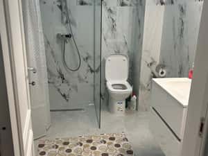 LUX,Prima închiriere, bloc nou,parcare privata — miniatura 4