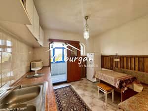 Ap. decomandat, cu 2 camere, 52mp utili+balcon, etaj 3/4, V. Aaron — miniatura 3