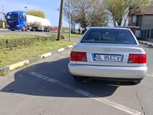 Audi 100 A6 C4 1995 vehicul istoric — miniatura 3