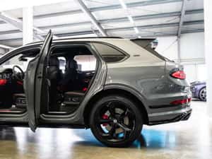Bentley Bentayga SUV second-hand 2025, Gri — miniatura 4