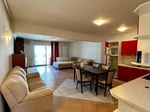 Statiunea Mamaia Zona Vega Apartament 2 camere boxa loc parcare — miniatura 4