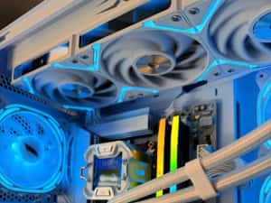 PROMO Ryzen7 9800X3D RAM32GB RTX 5070ti 1000W, 1TB Garantie, TVA, Rate — miniatura 6