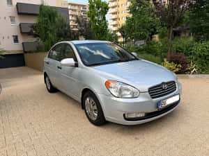 Hyundai Accent 2008 /1.4 benzina/ Ac/ Unic proprietar ! — miniatura 2