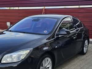 Opel insignia 4x4 biturbo — miniatura 8