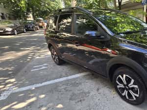 Dacia Jogger Hybrid 140 Expression, 09.2024, 16.600 km — miniatura 7