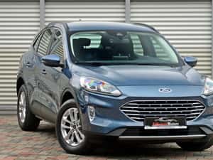 Ford Kuga Automată 120 HP Diesel