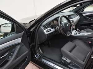 BMW seria 5 M Paket 2.0d 184cp Euro5 head up display navigație automata încălzire în scaune moduri 2chei Alcantara Germania Garanție — miniatura 8