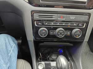 Volkswagen Golf Sportsvan 2014, 99.500 km, Diesel, 10.570 EUR — miniatura 4
