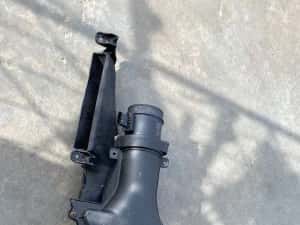 Carcasa filtru aer 2.0 5 cilindrii Volvo V40 2012+ 31361223 3131964 31293719