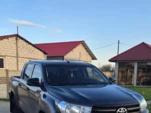 Toyota Hilux 2.4 — miniatura 9