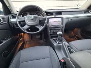Skoda Superb 2.0 TDI DSG 170cp — miniatura 7