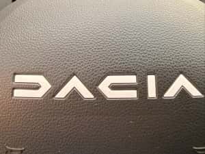 Dacia Duster 4x4 — miniatura 2