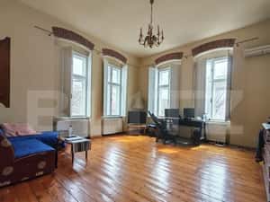 Cladire istorica, apartament 3 camere, 78.87 mp, zona Maria — miniatura 3