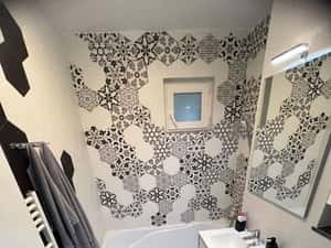 3 cam dec 80 mp living plus 2 dormitoare zona alexandru cel bun 550 e — miniatura 2