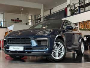 Porsche Macan 2022, 381 cp, 62.939 EUR