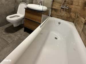 Garsonieră cu balcon, mobilată și utilata — miniatura 4