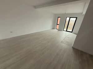 Bloc Nou. Braytim-Timisoara. Etaj 1. Finalizat. Terasa mare.