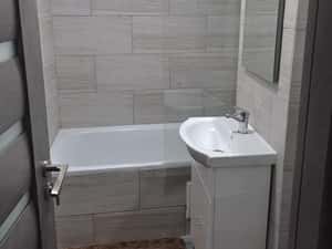 Apartament 2 camere 55 mp, etajul 1 - zona centrala — miniatura 4