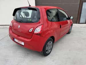RAR efectuat , recent adusa , km originali , motor clasic ( cel mai fiabil) — miniatura 3