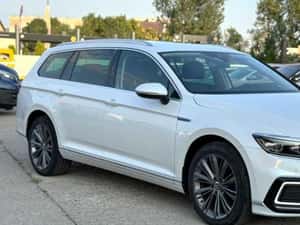 Volkswagen Passat Automat 272 HP Hibrid (B/E) — miniatura 3