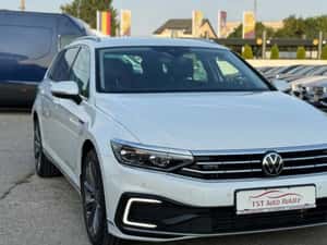 Volkswagen Passat Automat 272 HP Hibrid (B/E) — miniatura 4