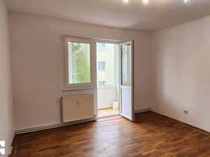 Apartament cu 2 camere Centrul Civic, etaj 3/4,SU 36,3 mp,balcon,liber