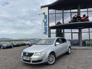 Volkswagen Passat 2.0 Automată 149 HP Diesel — miniatura 2